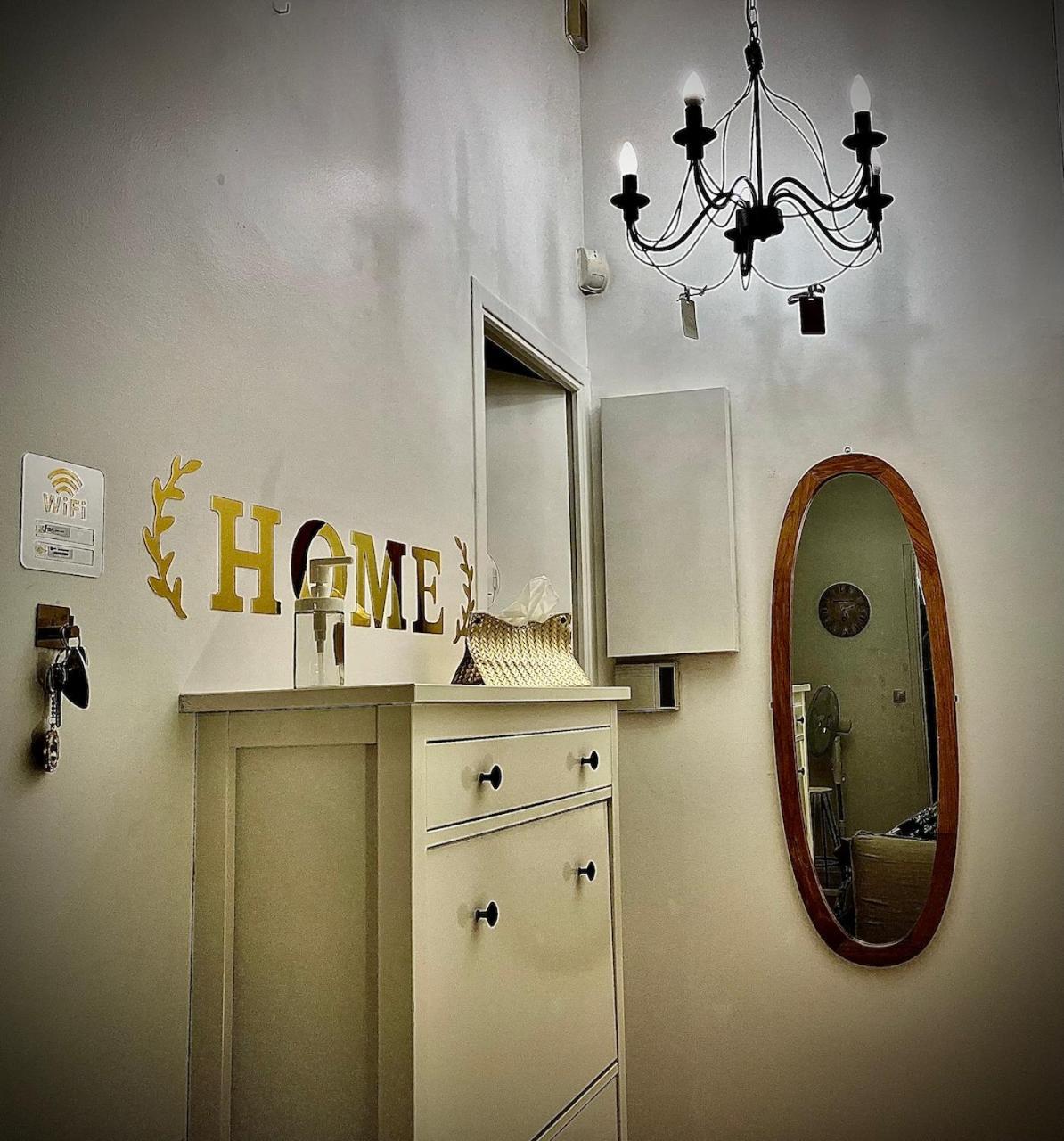 Gold Hotel - Paris-Disney Studio Chelles  Dış mekan fotoğraf